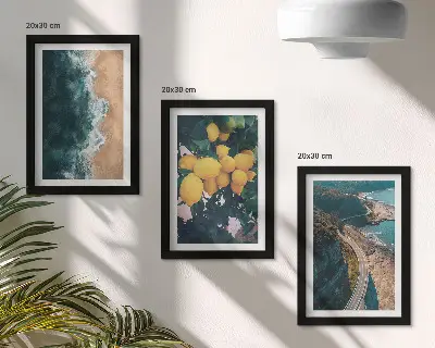 Tríptico com moldura paisagem de praia, limões, montanhas e estrada costeira