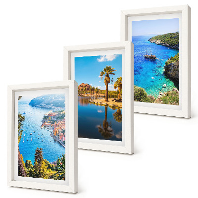 Tríptico com moldura Vista para o mar com palmeiras e água azul.