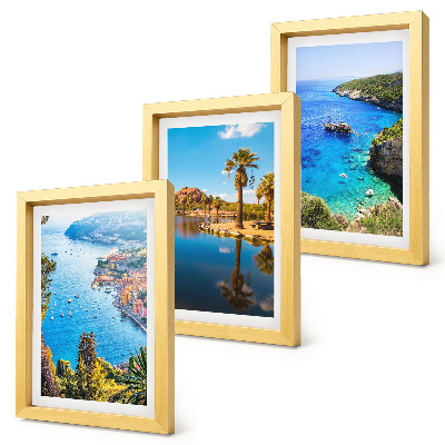 Tríptico com moldura Vista para o mar com palmeiras e água azul.