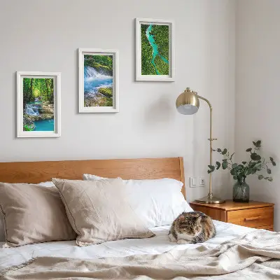 Conjunto de 3 quadros decorativos com estampa de florestas verdejantes e águas cristalinas de rios