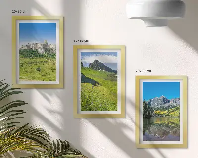 Conjunto de 3 quadros decorativos com estampa de colinas verdejantes, castelo e paisagens montanhosas
