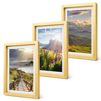 Conjunto de molduras com imagens Paisagens de montanha com flores, céu e trilha.