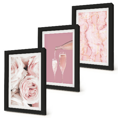 Tríptico com moldura Rosas cor de champanhe e um fundo de mármore pastel