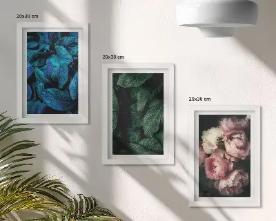 Tríptico com moldura folhas e flores em cores variadas