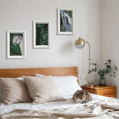Conjunto de 3 quadros decorativos com estampa de folhas de tigre branco e cachoeira em ambiente natural