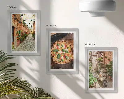 Conjunto de 3 quadros decorativos com temática de ruas charmosas, plantas e pizza italiana