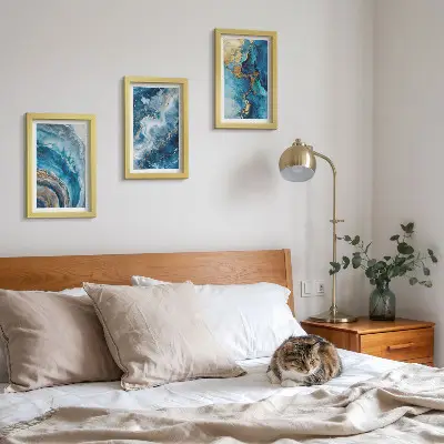 Conjunto de 3 quadros decorativos com padrões abstratos azuis