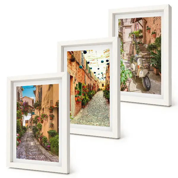 Conjunto de 3 quadros decorativos com temática de ruas encantadoras e flores em estilo italiano