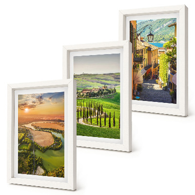 Conjunto de 3 quadros decorativos Paisagens italianas com um rio, colinas e uma rua da cidade.