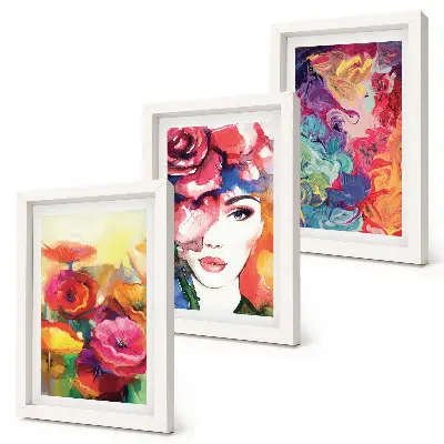 Tríptico com moldura flores em cores intensas com retrato abstrato de mulher