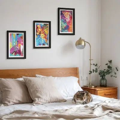 Pinturas abstratas coloridas com padrões dinâmicos tríptico com moldura