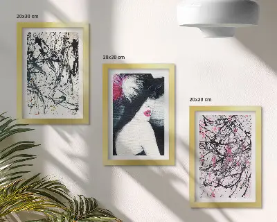 Conjunto de molduras com imagens com padrões abstratos de pintura de uma mulher de chapéu
