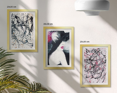 Conjunto de molduras com imagens Padrões abstratos de pintura de uma mulher de chapéu.