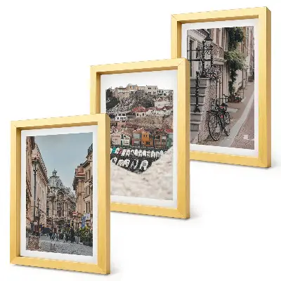 Conjunto de 3 quadros decorativos com vista para as ruas charmosas da cidade e o porto