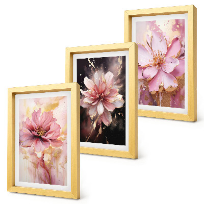 Tríptico com moldura Arranjos florais em tons de rosa e branco.