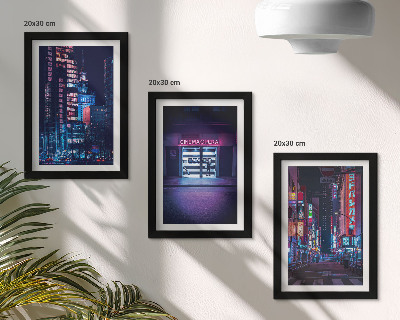 Conjunto de molduras com imagens Cidade noturna com luzes de néon e entrada de cinema.