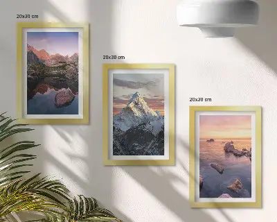 Tríptico com moldura paisagens de montanhas com água e rochas