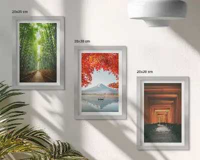 Conjunto de molduras com imagens floresta de bambu e trilha torii do Monte Fuji no Japão