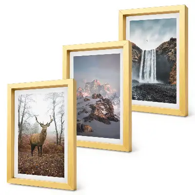 Conjunto de 3 quadros decorativos com paisagens naturais selvagens de montanhas, veados e cachoeiras