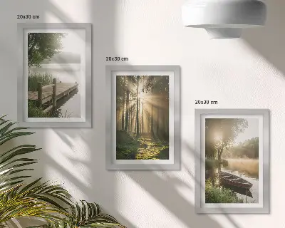 Conjunto de 3 quadros decorativos com a imagem de um lago calmo, uma floresta e um barco na neblina da manhã