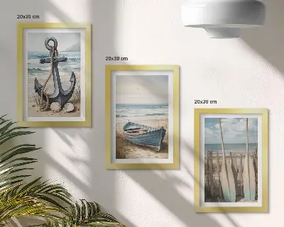 Tríptico com moldura âncora e remos de barco na praia com o mar ao fundo