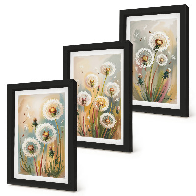 Tríptico com moldura Flores de dente-de-leão em contraste com um fundo de grama em tons pastel.