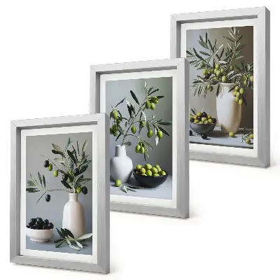Conjunto de 3 quadros decorativos com azeitonas em vasos sobre fundo de cores suaves