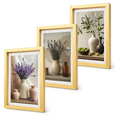 Tríptico com moldura de flores de lavanda, azeitonas e vasos de cerâmica tríptico com moldura