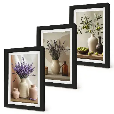 Tríptico com moldura de flores de lavanda, azeitonas e vasos de cerâmica tríptico com moldura