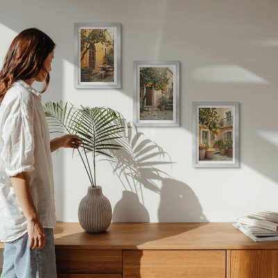 Conjunto de molduras com imagens Um jardim com árvores cítricas em um local ensolarado.