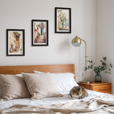 Conjunto de 3 quadros decorativos Ruas pintadas com flores e uma bicicleta