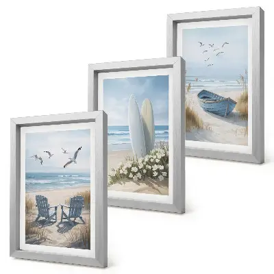 Conjunto de quadros decorativos paisagem de praia com pranchas de surfe, barcos e pássaros