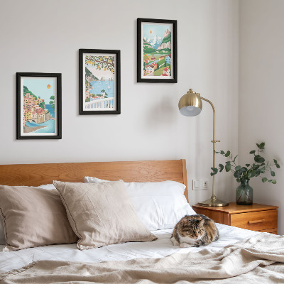 Tríptico com moldura Vista para o mar com casas em tons pastel