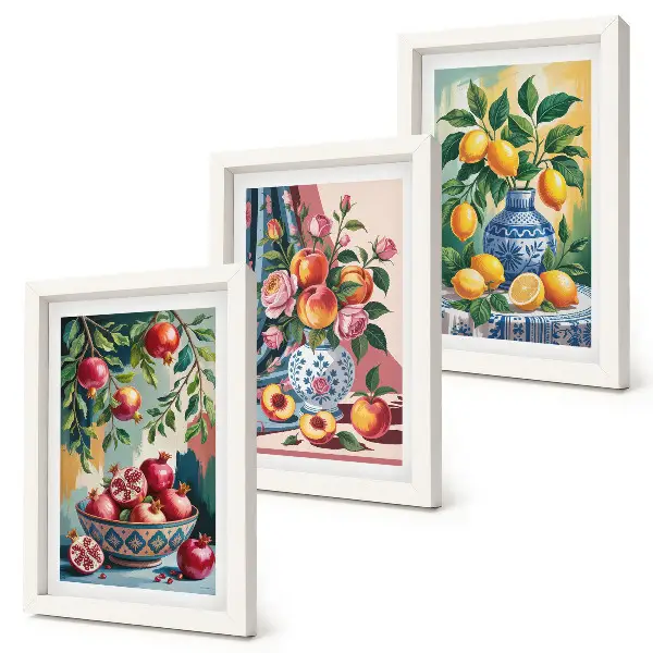 Tríptico de flores e frutas pintadas em vasos com moldura