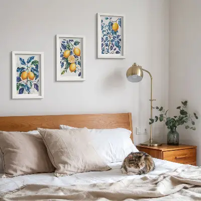 Conjunto de 3 quadros decorativos com estampa de limões em galhos com folhas azuis