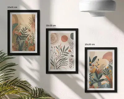 Tríptico com moldura com motivos vegetais em cores suaves e círculos