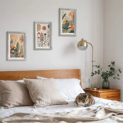 Conjunto de quadros com estampas de plantas em estilo boho com tons quentes e toque natural