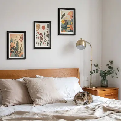 Conjunto de quadros com estampas de plantas em estilo boho com tons quentes e toque natural