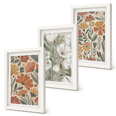 Tríptico com moldura Estampas florais em tons de laranja e verde.