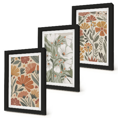 Tríptico com moldura Estampas florais em tons de laranja e verde.
