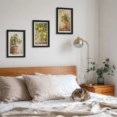 Conjunto de 3 quadros decorativos com estampas de limoeiros em vasos e floreiras