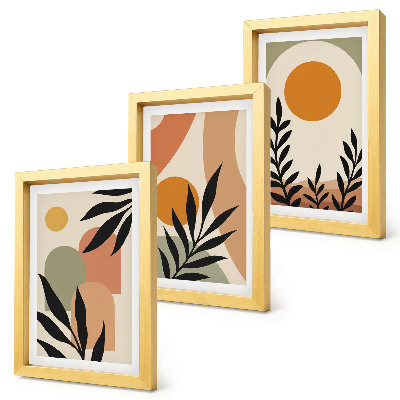 Conjunto de 3 quadros decorativos Formas abstratas e motivos vegetais em cores quentes.
