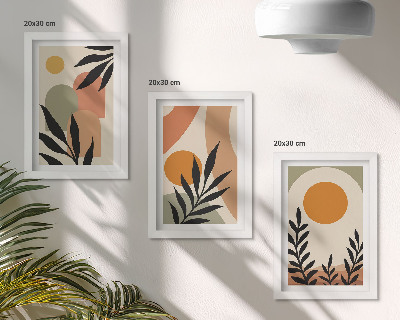 Conjunto de 3 quadros decorativos Formas abstratas e motivos vegetais em cores quentes.