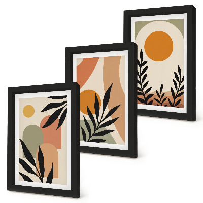 Conjunto de 3 quadros decorativos Formas abstratas e motivos vegetais em cores quentes.