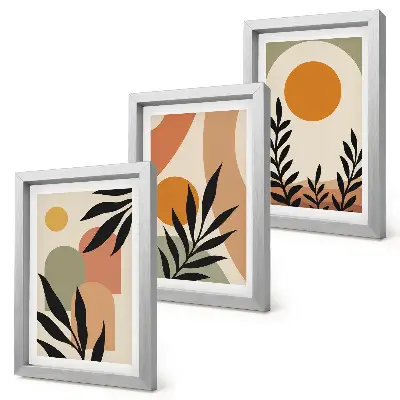 Conjunto de 3 quadros decorativos com formas abstratas e motivos vegetais em cores quentes