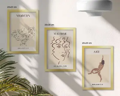 Tríptico com moldura gráficos com flores, rostos e figuras humanas
