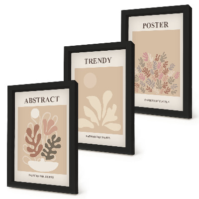 Conjunto de 3 quadros decorativos Pôsteres com motivos de plantas em tons de bege e marrom.