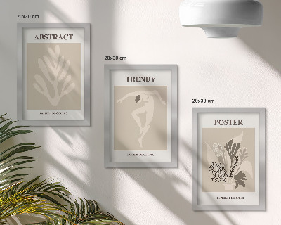 Conjunto de 3 quadros decorativos Padrões de plantas em tons de bege e marrom.