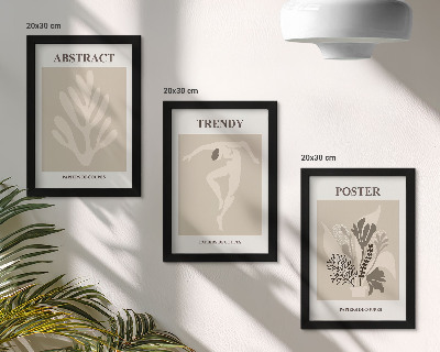 Conjunto de 3 quadros decorativos Padrões de plantas em tons de bege e marrom.