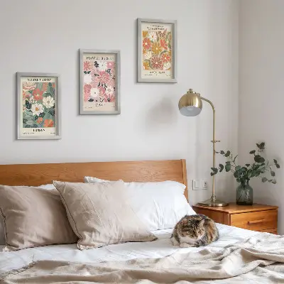 Conjunto de quadros decorativos com estampas florais das cidades de Londres, Tóquio e Amsterdã